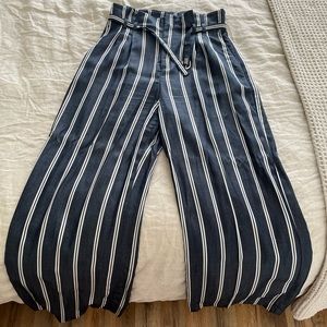 Express navy blue and white pinstripe wide leg trousers with side pockets & belt